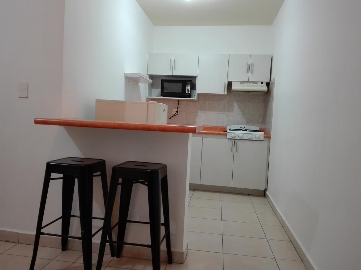 Mv Suites Монтерей Екстериор снимка