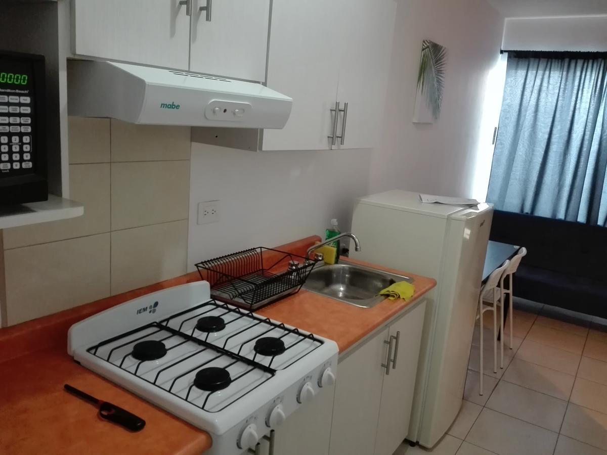 Mv Suites Монтерей Екстериор снимка
