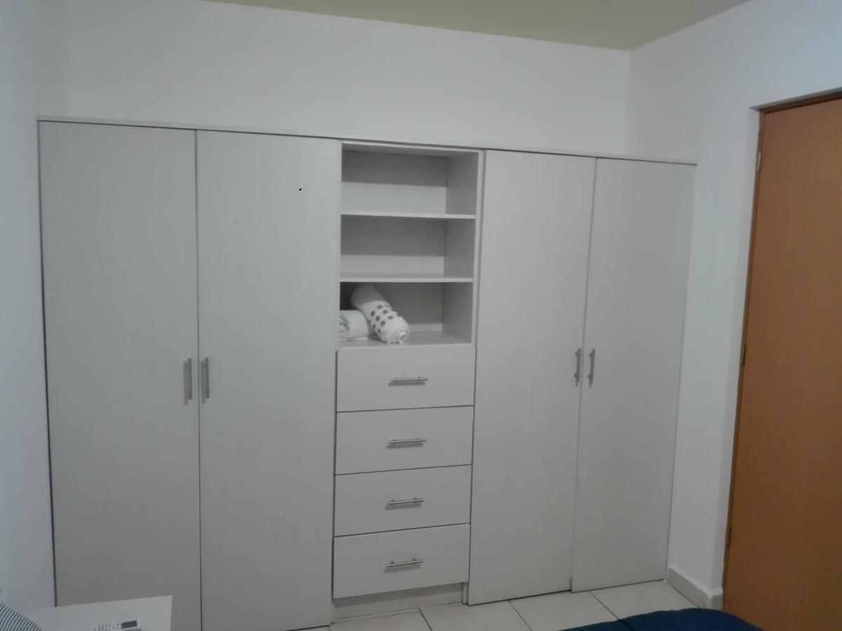 Mv Suites Монтерей Екстериор снимка