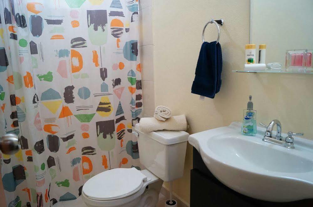 Mv Suites Монтерей Екстериор снимка
