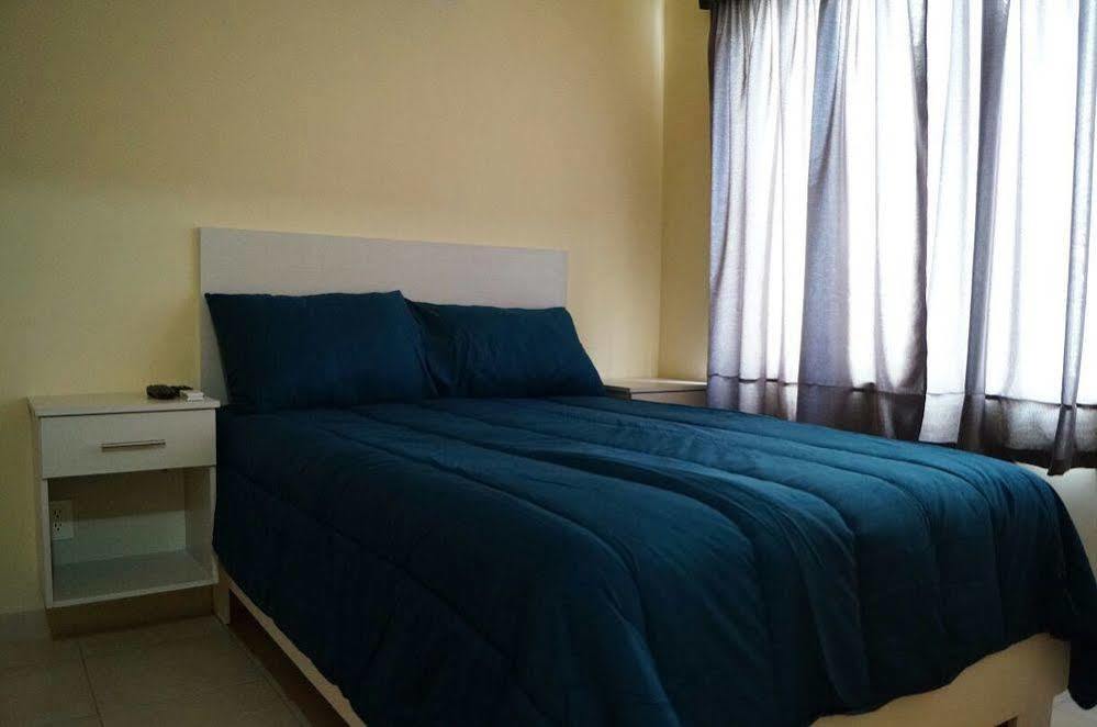 Mv Suites Монтерей Екстериор снимка