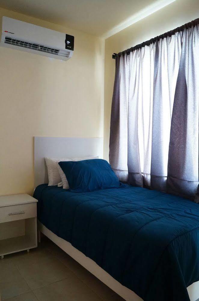 Mv Suites Монтерей Екстериор снимка